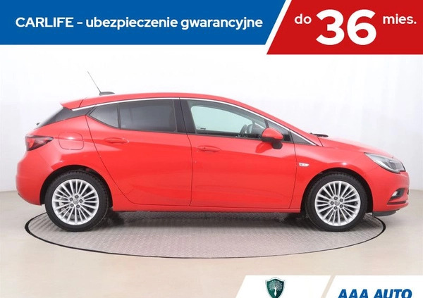 Opel Astra cena 52000 przebieg: 84074, rok produkcji 2016 z Szczawnica małe 301